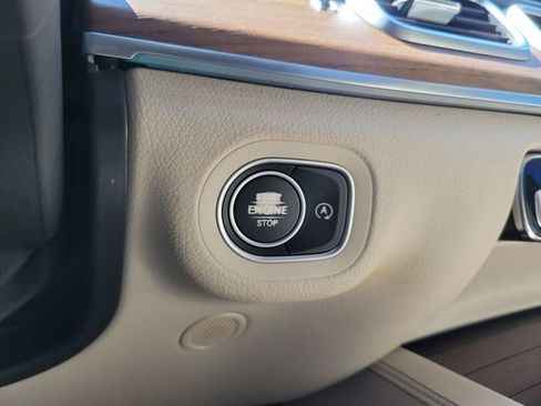 Used 2020 Mercedes-Benz GLE 350 4MATIC image 25