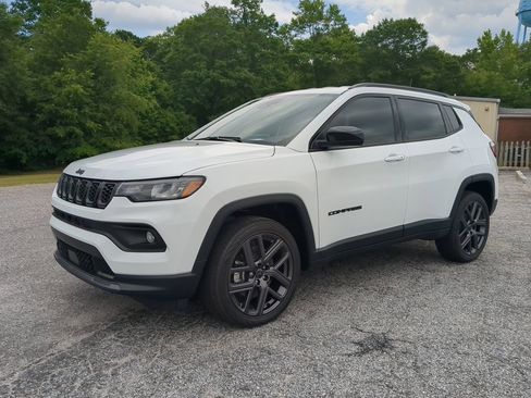 New 2026 Jeep Compass Latitude AWD/4WD image 6