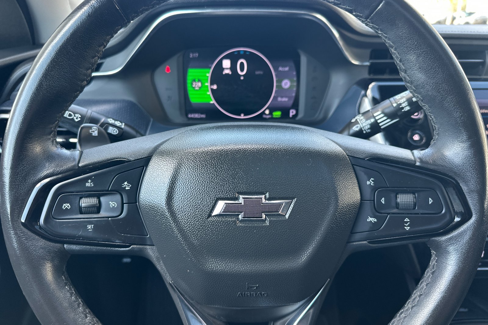 Used 2022 Chevrolet Bolt EUV Premier w/ Sun & Sound Package FWD image 22