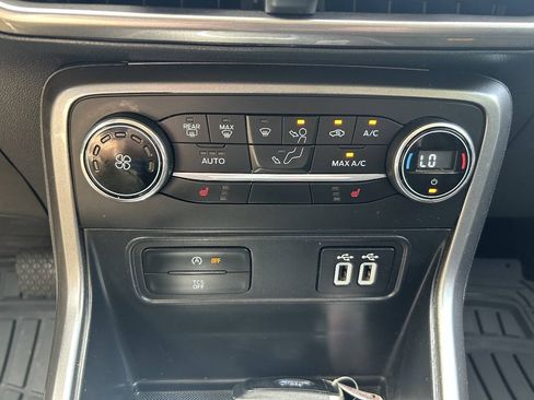 Used 2019 Ford EcoSport SE FWD image 20