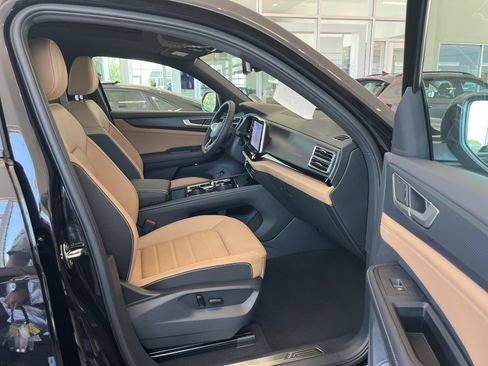 New 2026 Volkswagen Atlas Cross Sport SEL R-Line AWD/4WD image 30