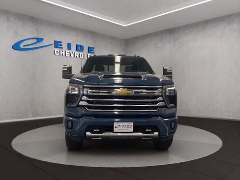 New 2026 Chevrolet Silverado 3500 High Country AWD/4WD image 2