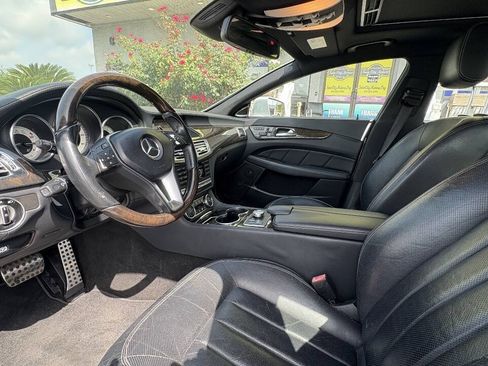 Used 2012 Mercedes-Benz CLS 550 image 3