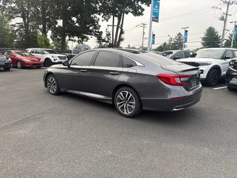 Used 2018 Honda Accord Touring image 6