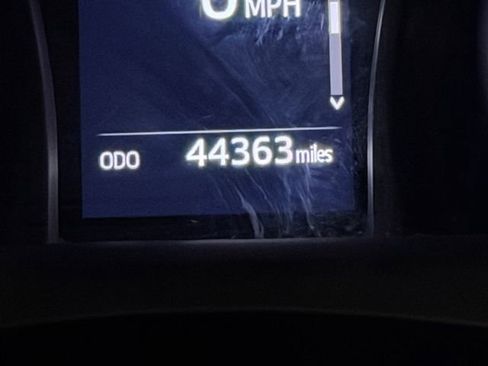 Used 2023 Toyota Camry SE image 30