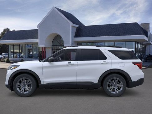 New 2026 Ford Explorer Active w/ Active Comfort Package AWD/4WD image 3