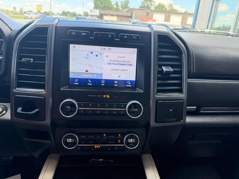 Used 2021 Ford Expedition Max Platinum AWD/4WD image 7
