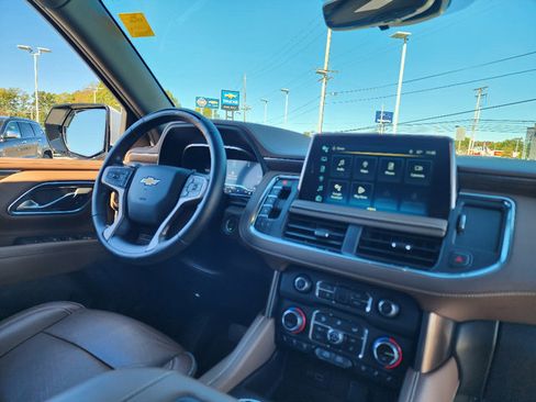 Certified 2024 Chevrolet Tahoe High Country w/ Advanced Technology Package image 29