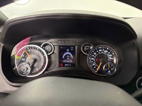 Used 2022 RAM 2500 Tradesman w/ Chrome Appearance Group image 12