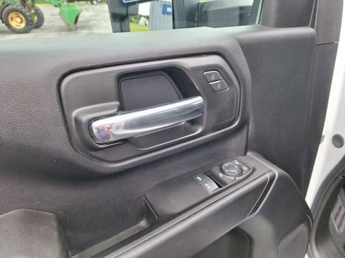 Used 2024 GMC Sierra 2500 Pro AWD/4WD image 15