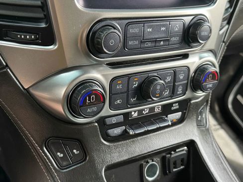 Used 2019 Chevrolet Tahoe LT AWD/4WD image 36