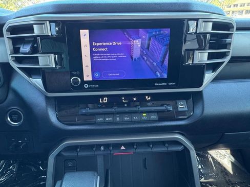 Used 2022 Toyota Tundra SR5 w/ SR5 Convenience Package image 28