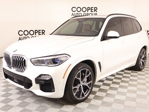 Used 2019 BMW X5 xDrive50i w/ M Sport Package image 11