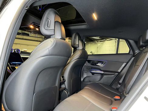 Used 2026 Mercedes-Benz GLC 300 4MATIC image 18