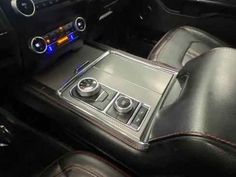 Used 2021 Ford Expedition Max Limited image 29