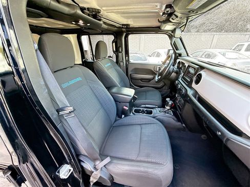 Used 2021 Jeep Wrangler Unlimited Islander image 31