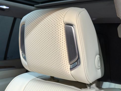 New 2025 Cadillac Escalade Sport Platinum w/ LPO, ONYX Package image 26