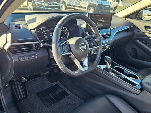 Used 2024 Nissan Altima 2.5 SR w/ SR Premium Package image 11