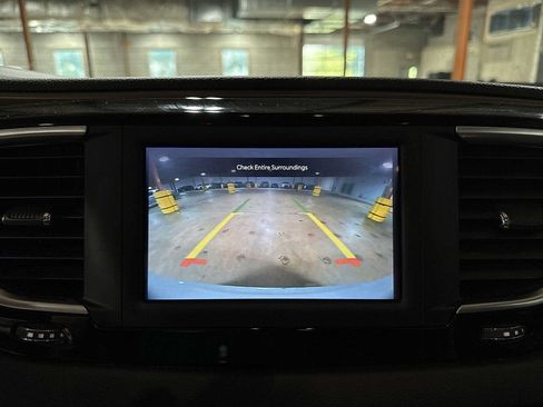 Used 2023 Chrysler Voyager LX FWD image 25