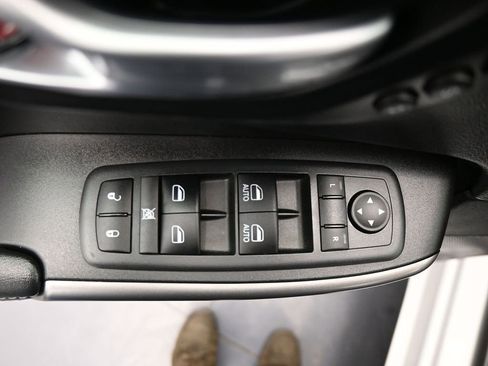 Used 2020 Jeep Cherokee High Altitude image 13