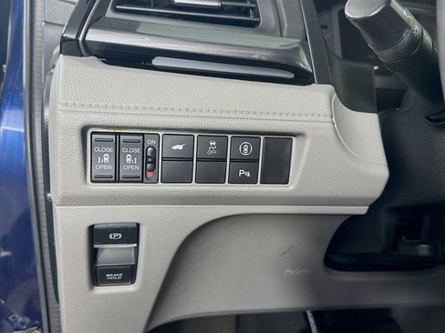 Used 2023 Honda Odyssey Elite image 11
