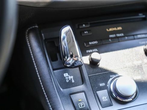 Used 2013 Lexus CT 200h w/ Premium Pkg w/Navigation FWD image 28