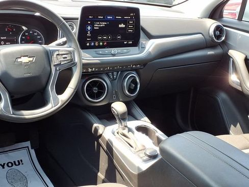 Used 2024 Chevrolet Blazer LT w/ Convenience Package FWD image 7