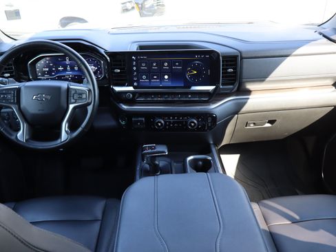 Used 2024 Chevrolet Silverado 1500 RST w/ Convenience Package II AWD/4WD image 17