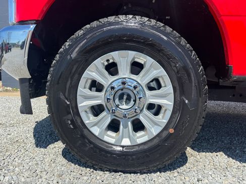 Used 2022 Ford F250 XL w/ STX Appearance Package AWD/4WD image 12