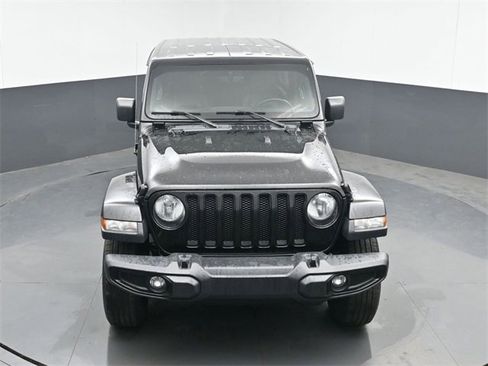 Used 2020 Jeep Wrangler Unlimited Sahara image 33