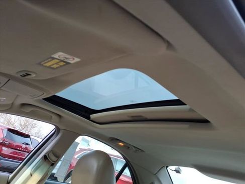 Used 2005 Lincoln LS RWD image 10