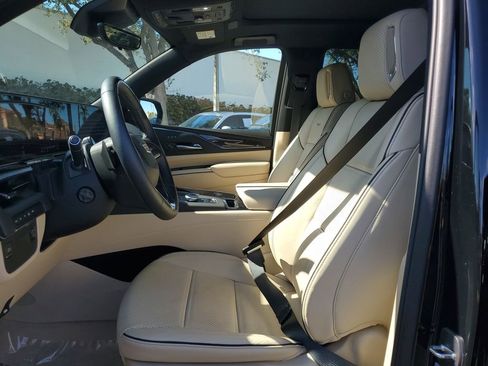 Certified 2023 Cadillac Escalade Premium Luxury image 20