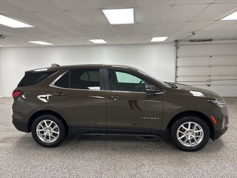 Used 2023 Chevrolet Equinox LT image 9