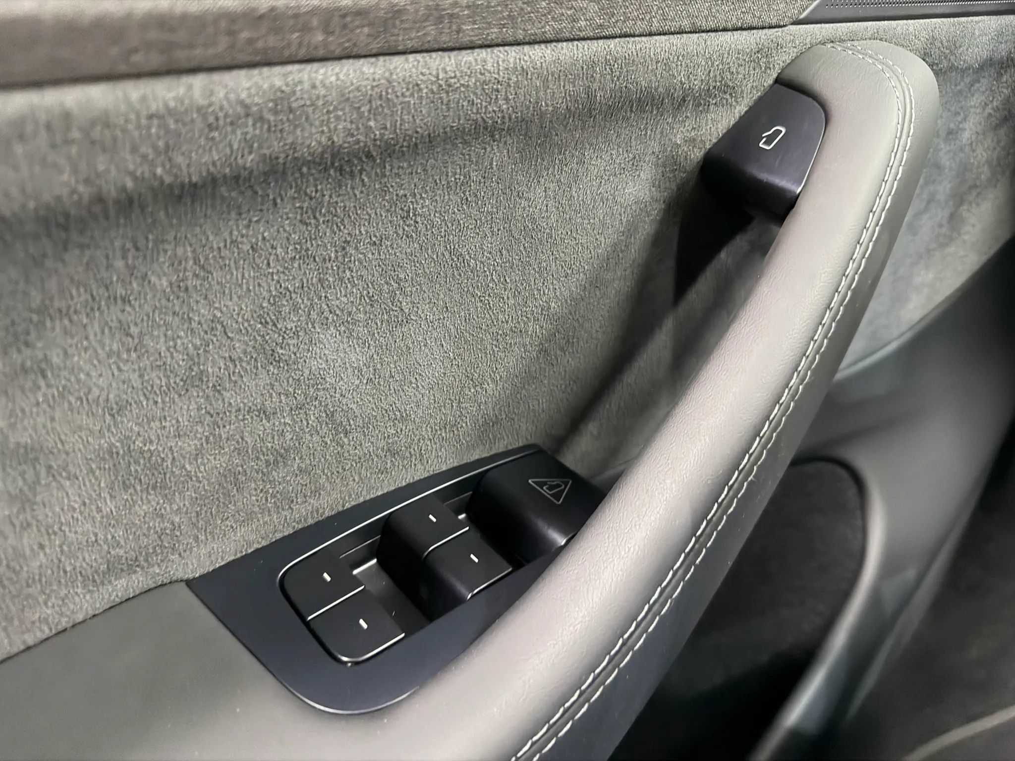 Used 2026 Tesla Model Y AWD image 26