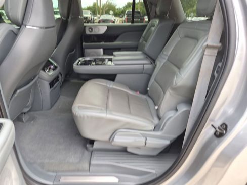 Used 2020 Lincoln Navigator L Reserve w/ Luxury Package AWD/4WD image 22
