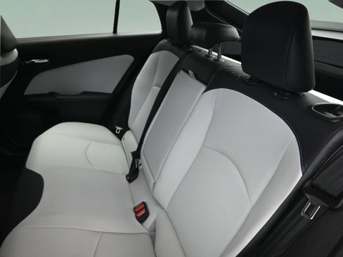 Used 2019 Toyota Prius Limited image 31