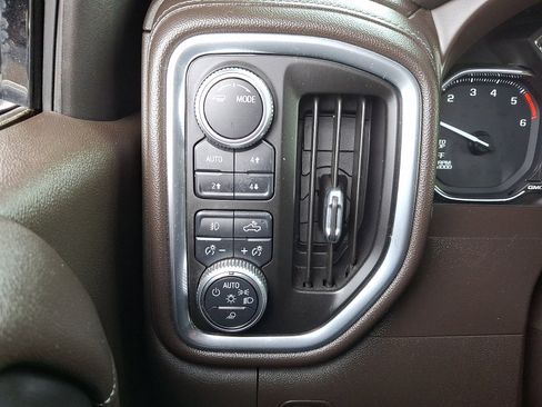 Used 2020 GMC Sierra 1500 SLT w/ SLT Premium Plus Package image 28