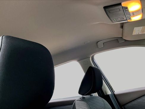 Certified 2023 Nissan Rogue SV FWD image 14