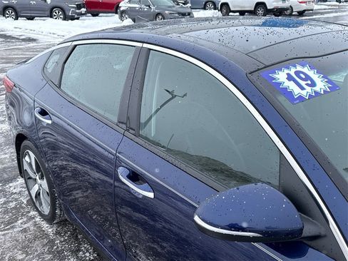 Used 2019 Kia Optima S w/ S Panoramic Sunroof Package image 12