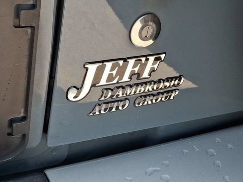 Used 2014 Jeep Wrangler Unlimited Sahara w/ Dual Top Group AWD/4WD image 35