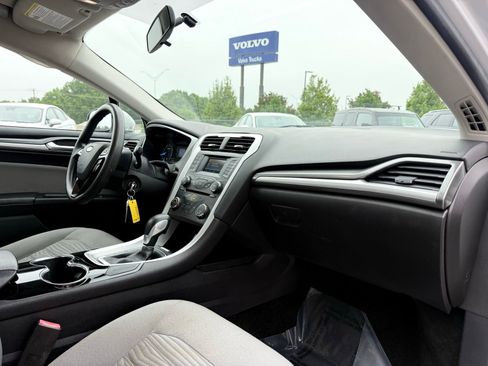 Used 2016 Ford Fusion S FWD image 22