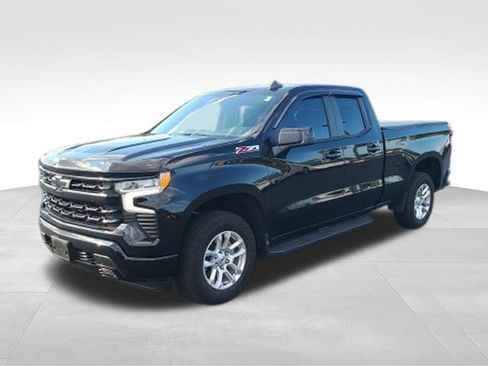 Used 2025 Chevrolet Silverado 1500 RST w/ Convenience Package II AWD/4WD image 7