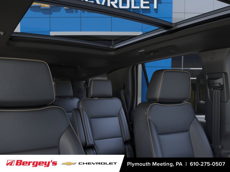 Used 2026 Chevrolet Tahoe Premier w/ Sun And Tow Package AWD/4WD image 25