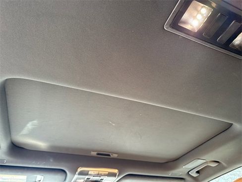 Used 2022 Lexus LX 600 4WD w/ Accessory Package (Z1) image 16