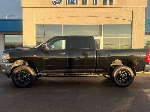 Used 2024 RAM 2500 Tradesman w/ Towing Technology Group image 8