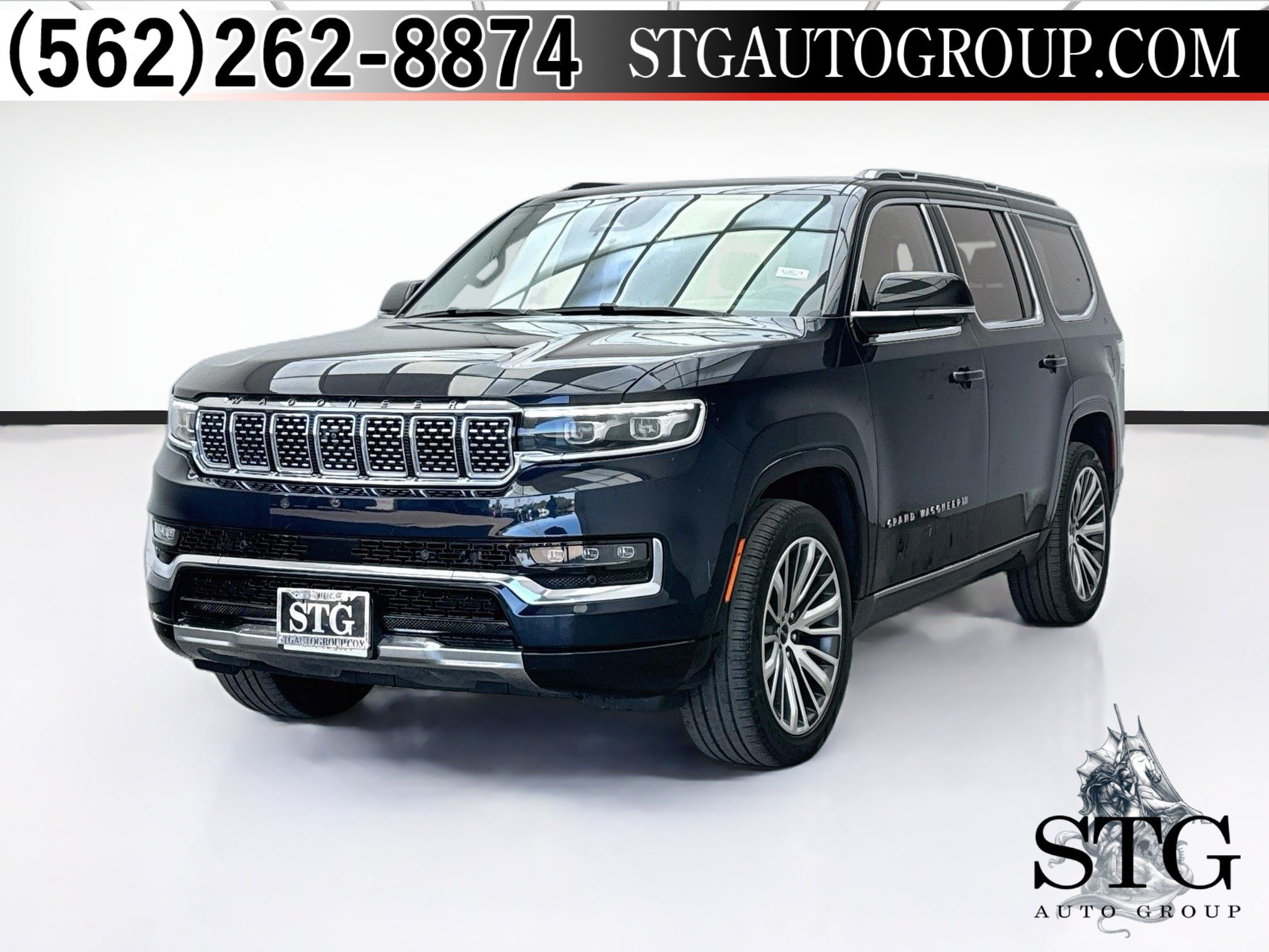 Used 2023 Jeep Grand Wagoneer Series III AWD/4WD image 1