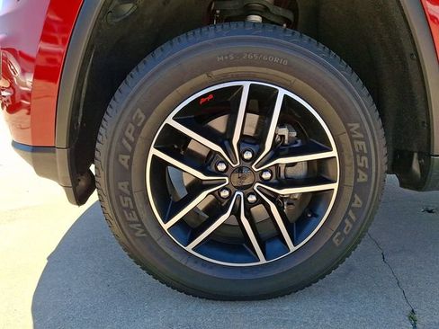 Used 2020 Jeep Grand Cherokee Trailhawk AWD/4WD image 28