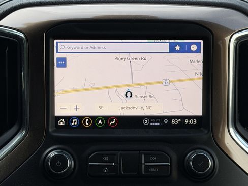 Used 2021 Chevrolet Silverado 1500 High Country w/ Technology Package AWD/4WD image 14