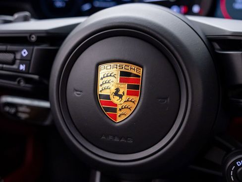 Certified 2022 Porsche 911 Carrera 4S AWD/4WD image 19