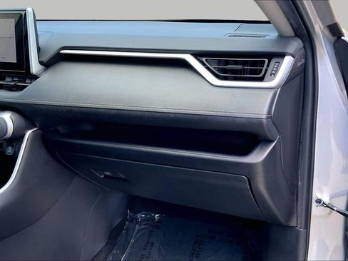 Used 2024 Toyota RAV4 XLE FWD image 18